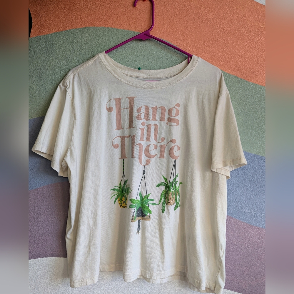 Mighty Fine Cream 'Hang in There' Plant Tee 🪴